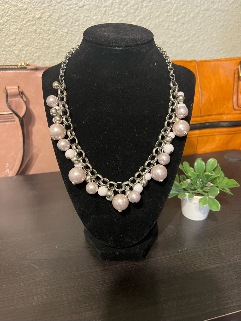 Pearl Drop Statement Necklace - Soft Pink Pearls